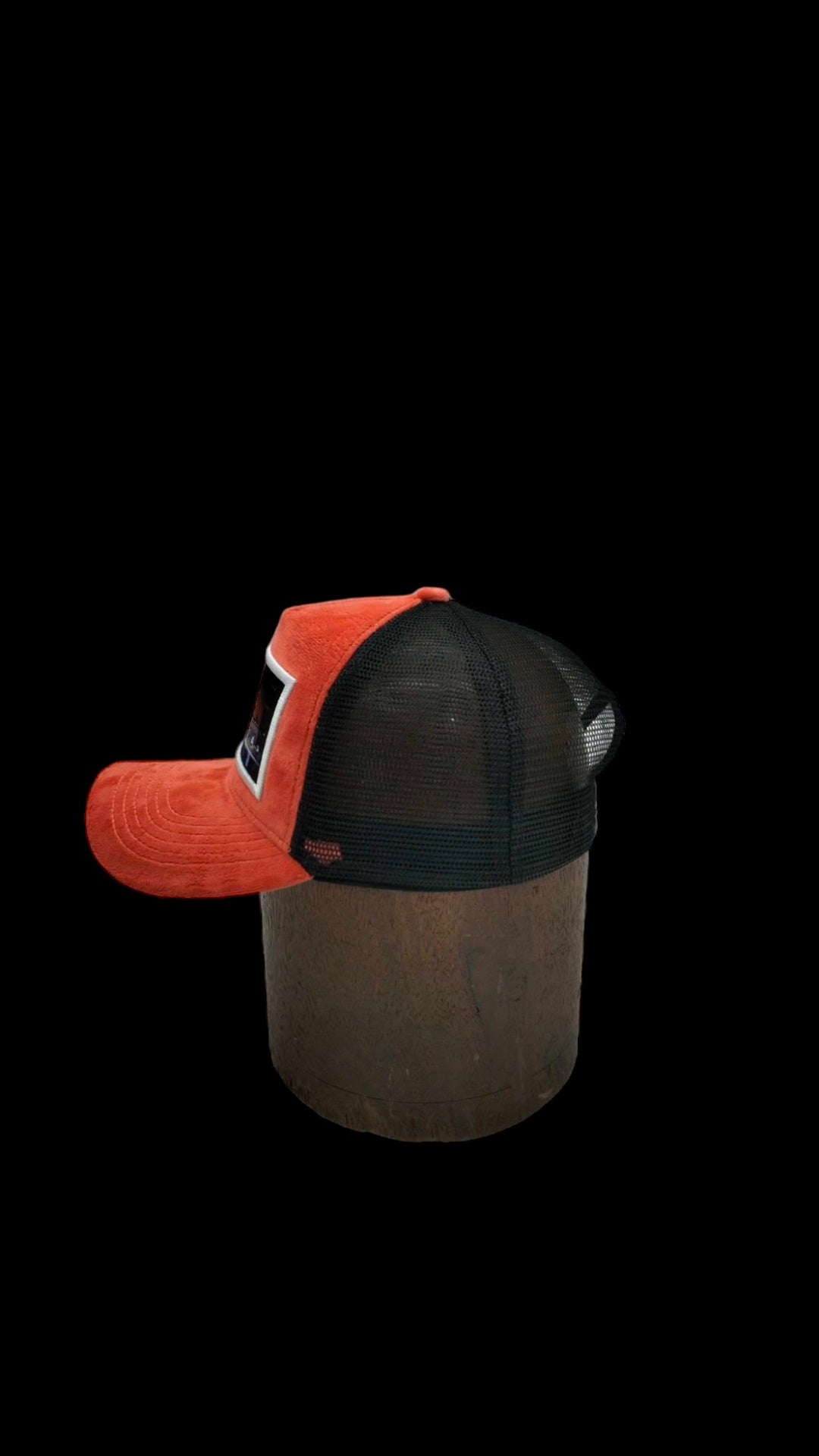 ”Örebro velvet cap”